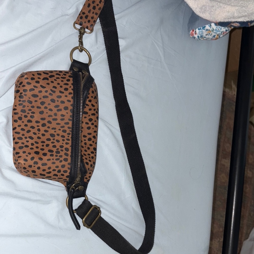 Universal Thread Brown And Black Patterned Bag - image 1